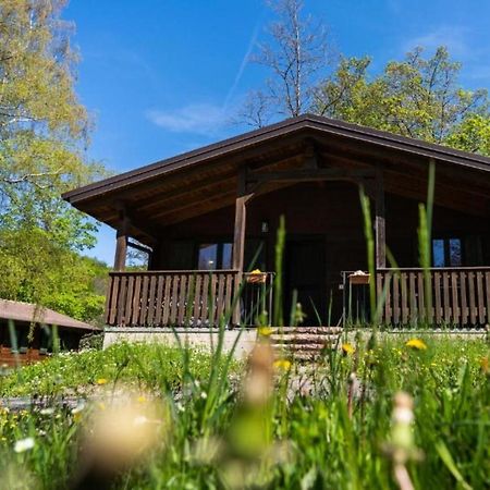Villaggio Anemone - Chalet Mirtillo Capanne di Sillano Exterior foto