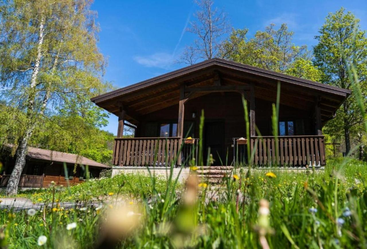 Villaggio Anemone - Chalet Mirtillo Capanne di Sillano Exterior foto